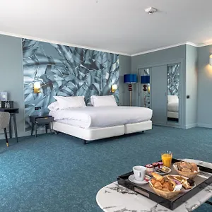 Palace**** Hotel