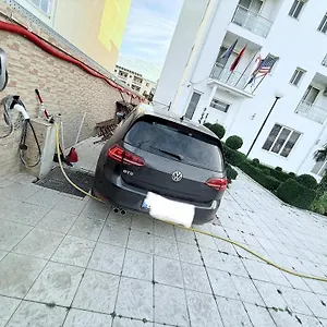 https://hotel-lakaj.albaniahotels.org